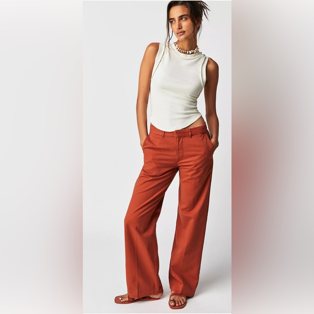 Levi’s Baggy Trousers in Baked Clay Brown